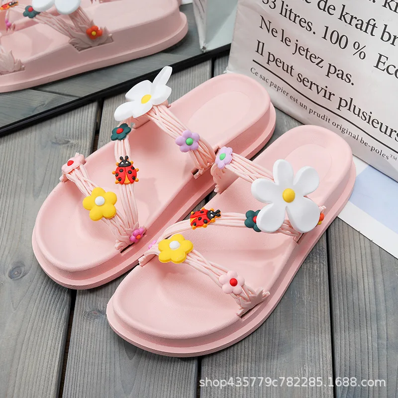 

Student Beach Sandals 2021 New Outside Flower Summer Women Slippers Sweet Thick Platform Flat Non-slip Ladies Home Slides Casual