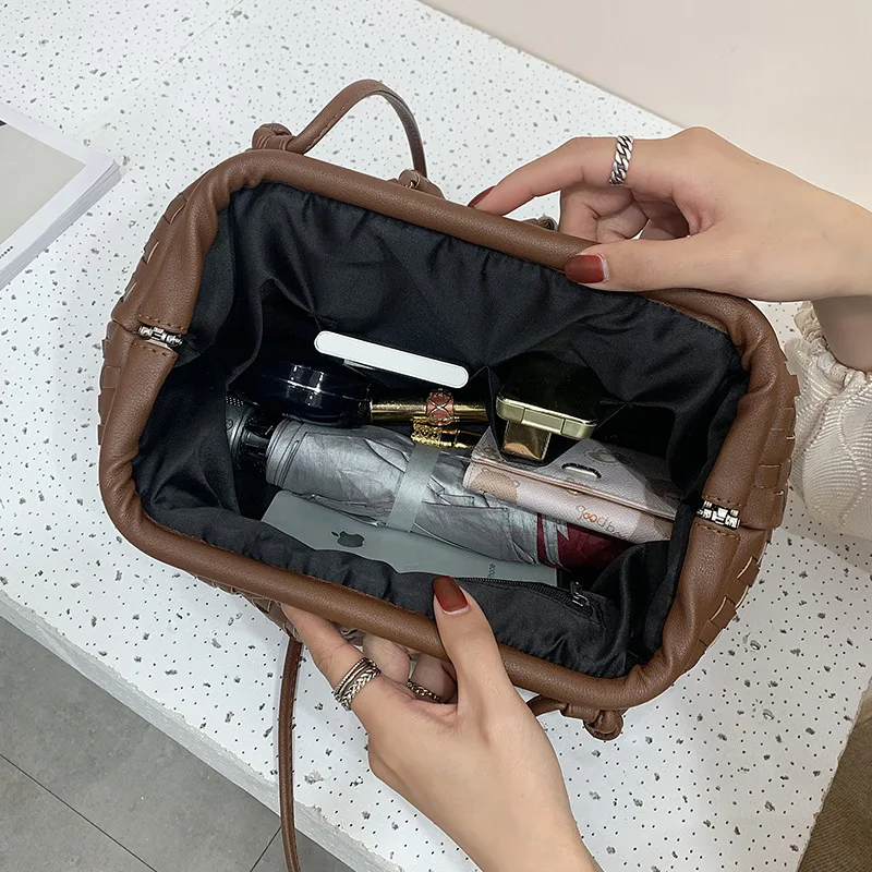 Женская сумка из плетеной кожи мягкий модный кошелек клатч вечерняя сумочка