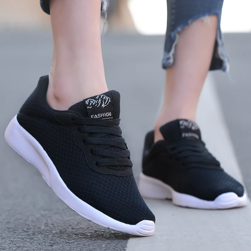 2019 брендовые дышащие летние обувь женские лоферы на шнуровке плоской подошве