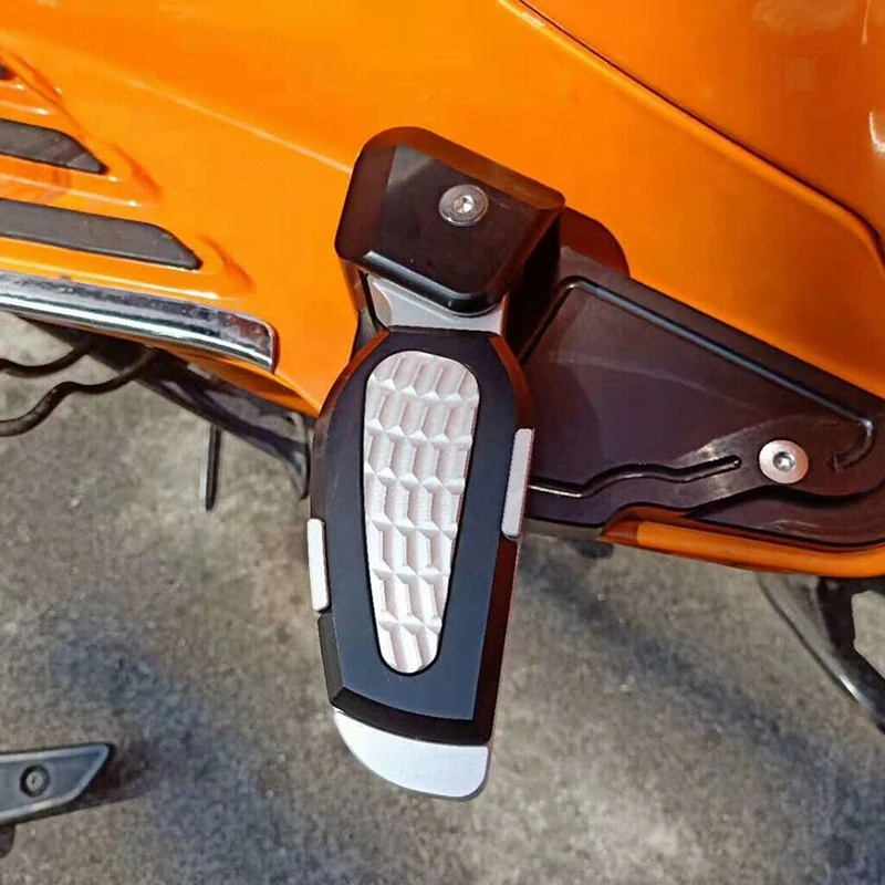

Motorcycle Folding Footrest Passenger Folding Pedal for Vespa Sprint 125 150 3Vie
