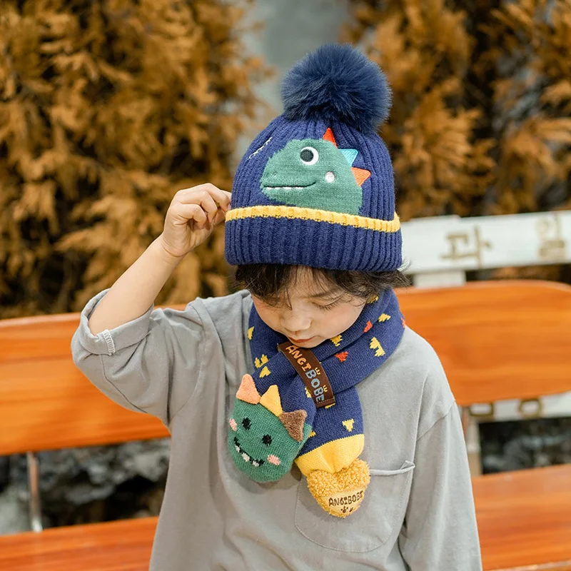 Детская шапка и шарф 2-8 лет на осень зиму очень милая теплая вязаная из двух