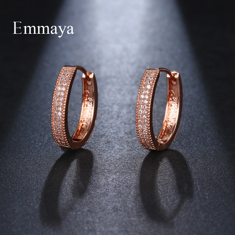 Женские серьги-гвоздики в классическом стиле EMMAYA с разноцветными фианитами
