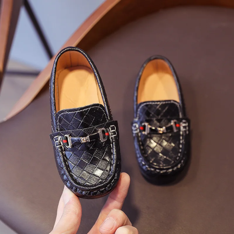 Новинка 2021 маленькие кожаные туфли для мальчиков повседневная детская модная