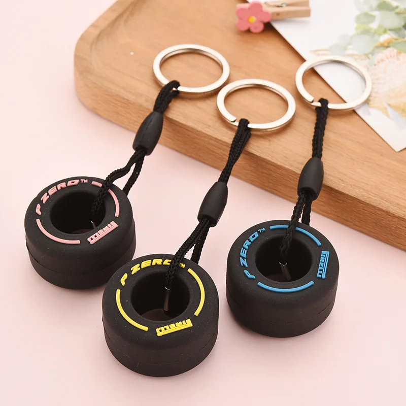 Брелок с шиной в виде мультяшного героя креативный брелок унисекс для автомобиля