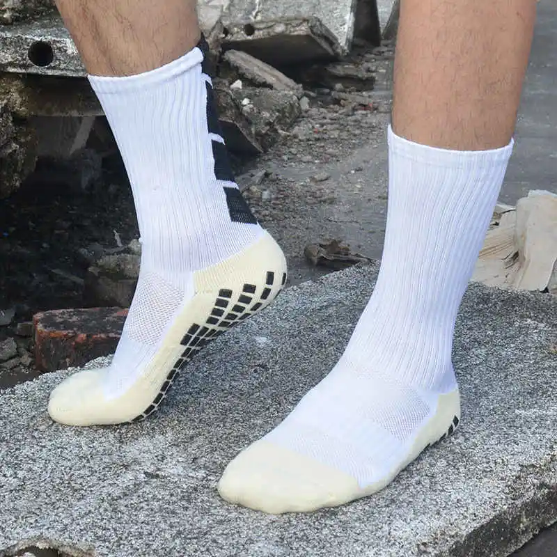 White Спортивные носки, противоскользящие футбольные носки, утолщенные Дышащие футбольные носки для мужчин и женщин, носки для бега, велоспорта, пеших прогулок - Цвет: White