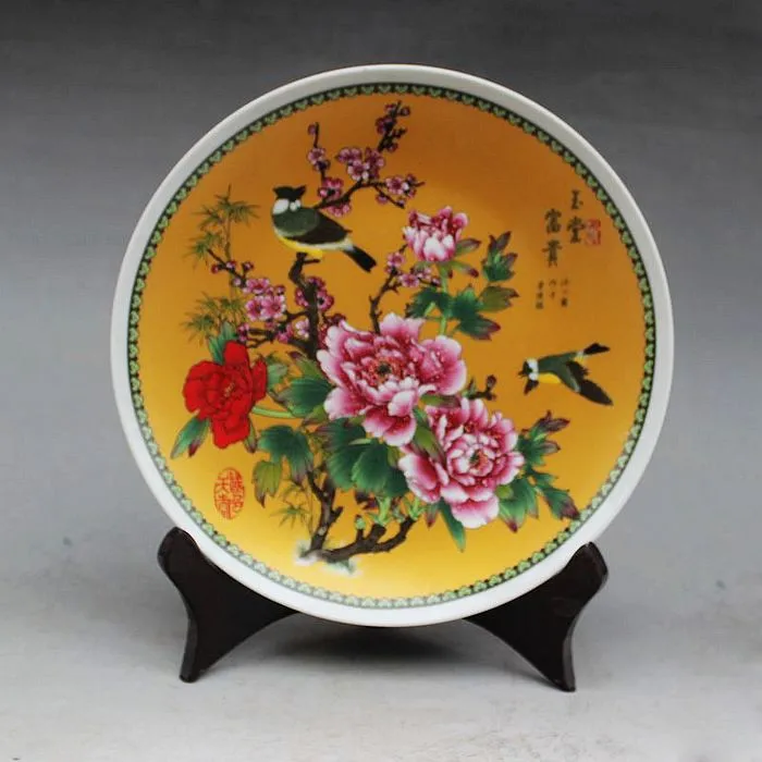 

Jingdezhen antique porcelain Qing Qianlong yellow flower and bird appreciation plate porcelain plate antique home decoration