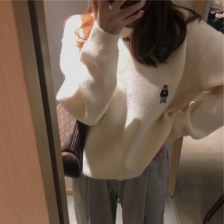

TB BROWIN Women Cotton Sweater Loose Korean Design Top Autumn Winter Cardigan Long Sleeve O-Neck Cartton Bear