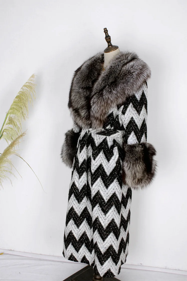 2021 Winter New Fur Coat Fox Festival Furry Placket, Rex Rabbit Liner, Overcoming Female Long Style