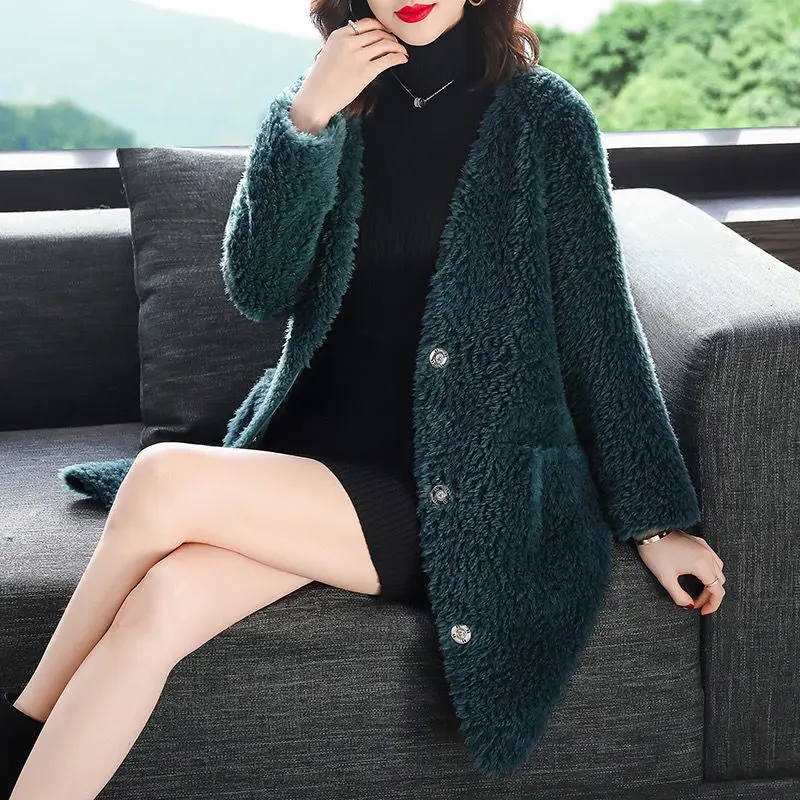 

Новинка, женская зимняя одежда, пальто из натурального меха ягненка, женская теплая однобортная верхняя одежда с V-образным вырезом, X815