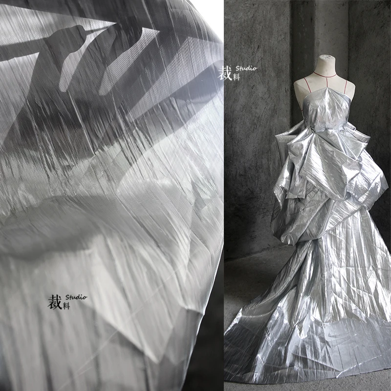 

Nordic high-grade tear-off silver yarn pleated cloth down jacket designer fabric for patchwork telas patchwork algodon