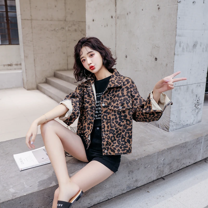 Женская джинсовая куртка в винтажном стиле с леопардовым принтом модная бомбер
