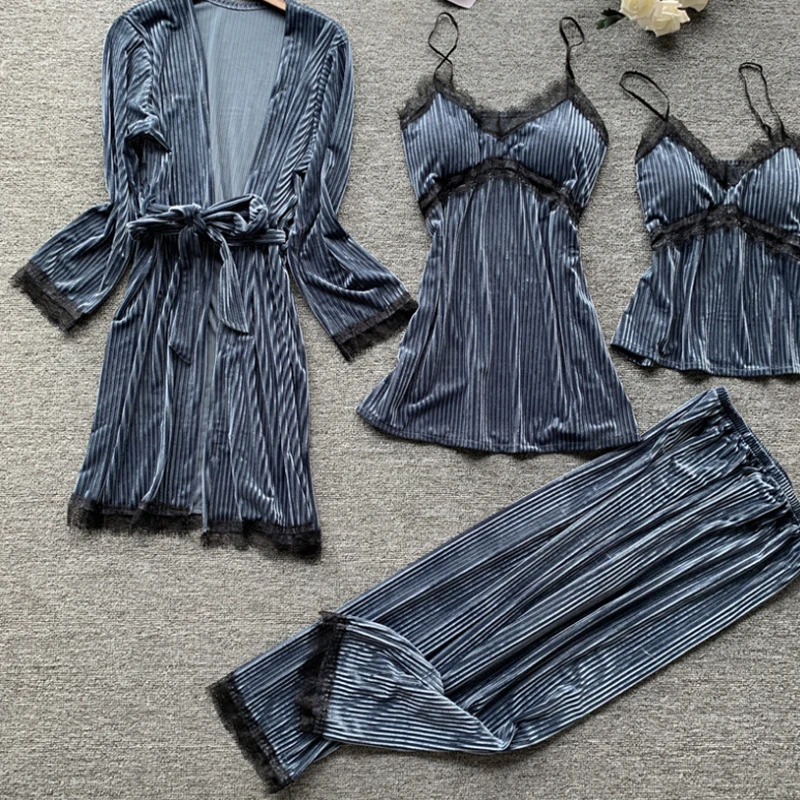 Пижама женская шелковая с аппликацией комплект из 4 предметов пикантная