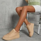 Женские кроссовки из ПУ кожи, на шнуровке, с цепочкой