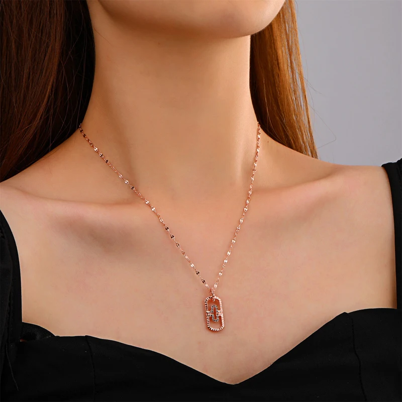 

Vintage Zircon Square Metal Necklaces for Women Simple Geometric Hollow Paperclip Necklace Girl Punk Hip Hop Pendant Wholesale