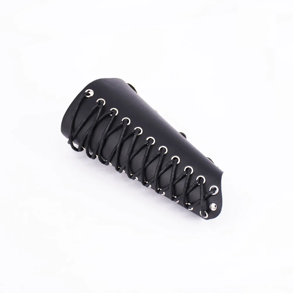 

Archery Gauntlet Cowhide Arm Guard Bow Hand Shooting Glove Safe Guard for Shooting (Random Color)