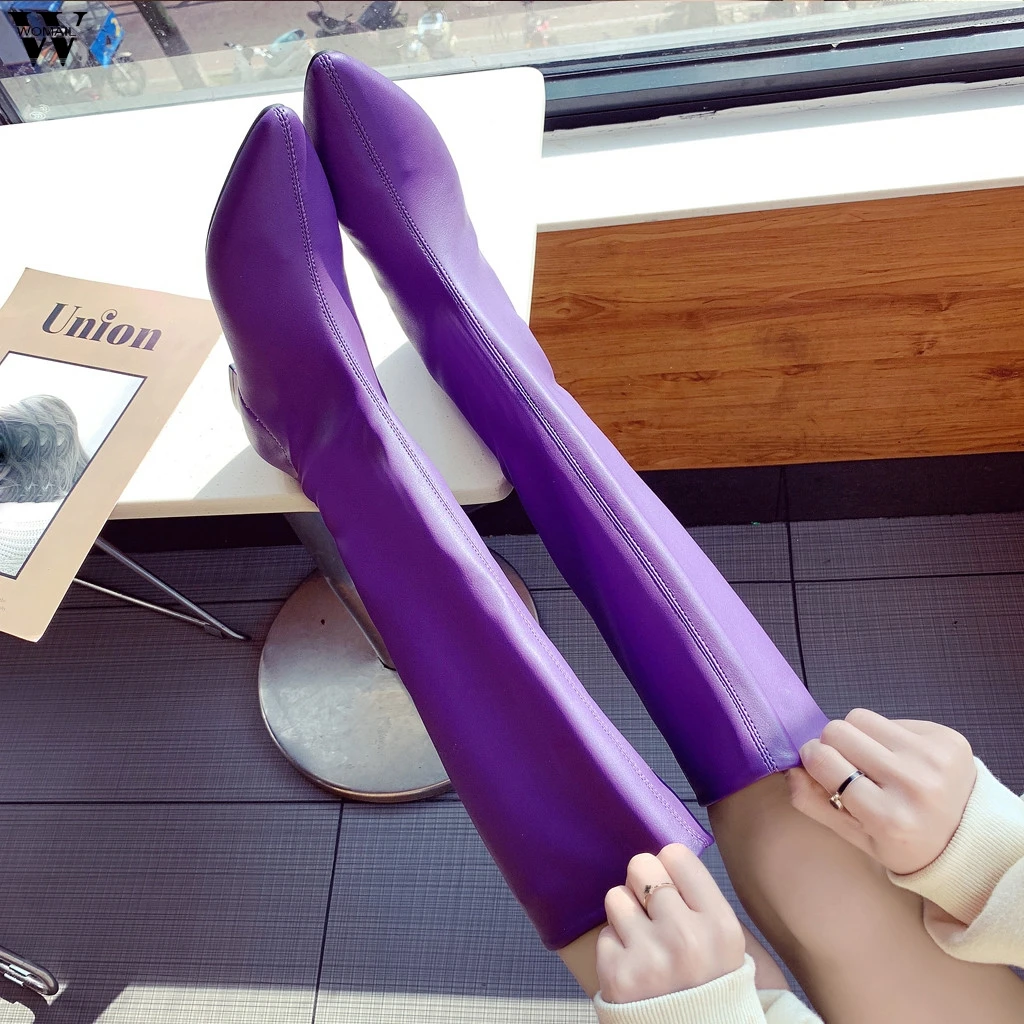 Женские сапоги до колена осенне-зимние из мягкой кожи на квадратном каблуке