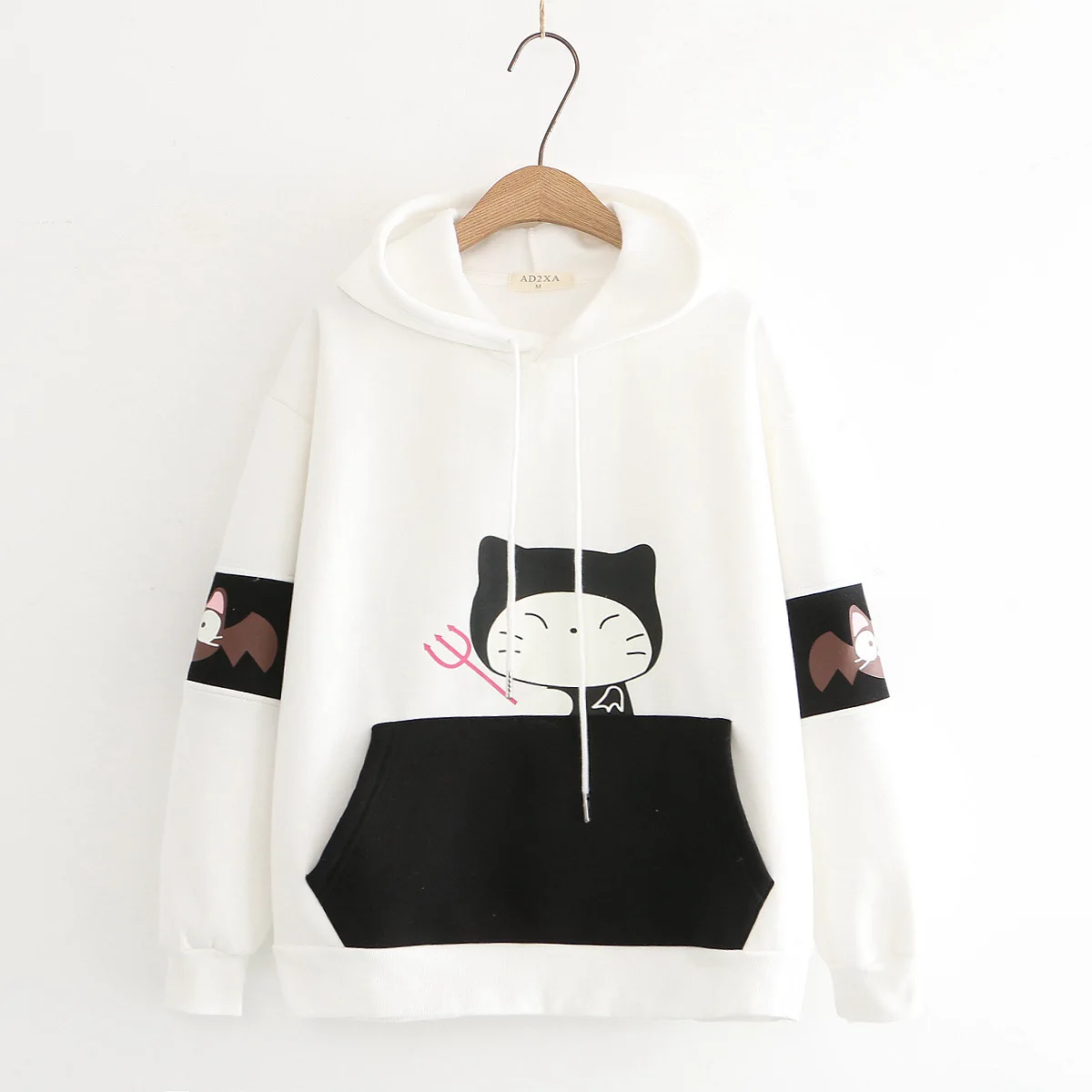 

2021 Winter New Long-sleeved O-neck Pullover Loose Thickened Thickened Little Devil Plus Velvet Hoodies