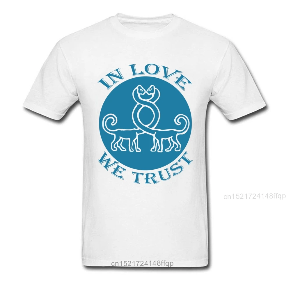Дизайнерская мужская футболка с надписью LOVE WE TRUST Подарочная на День святого
