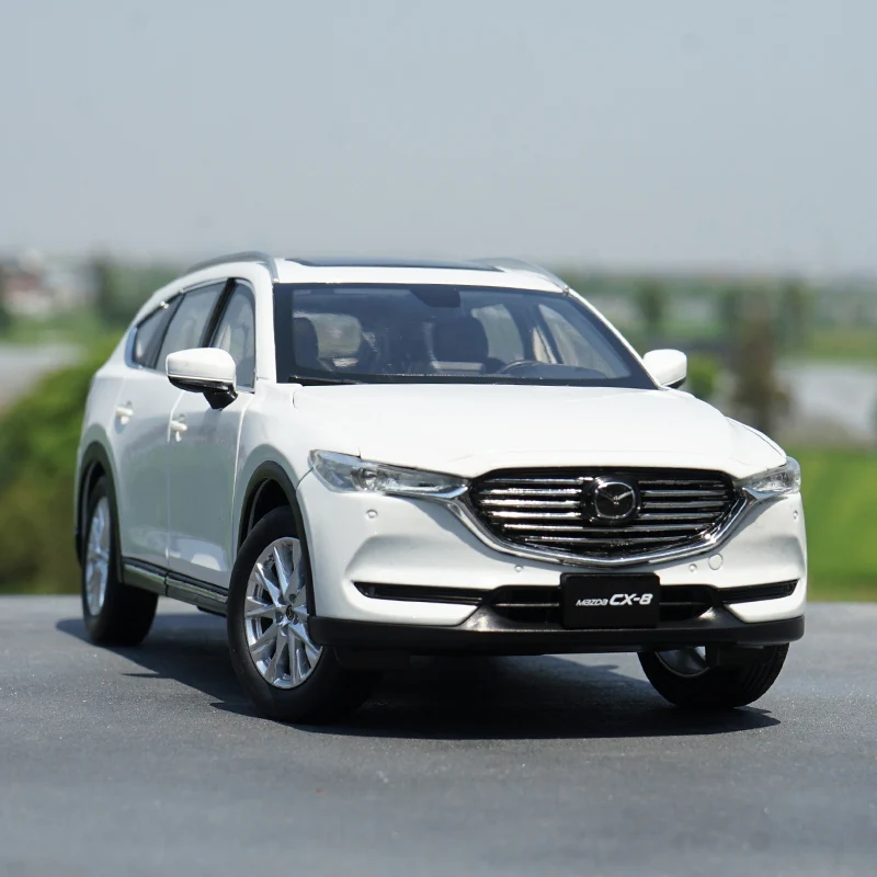 

Белая/серая Высококачественная модель литая автомобиля 1:18, модель автомобиля Changan MAZDA CX-8 Mazda 8 CX8 версии 2019 для игрушечного подарка