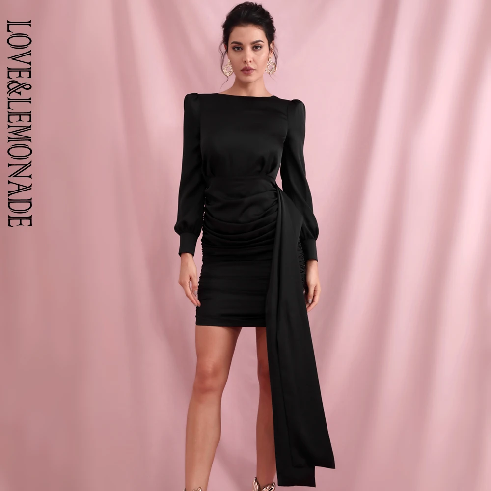 Женское платье мини LOVE & LEMONADE черное из светоотражающей ткани с длинными рукавами