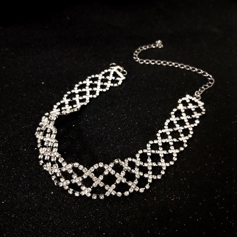 Колье-чокер женское с блестящей Стразы элегантное колье в Корейском стиле на