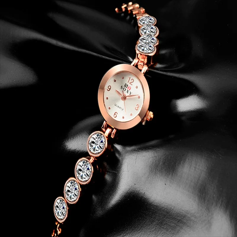 Часы наручные женские кварцевые под розовое золото с браслетом из нержавеющей