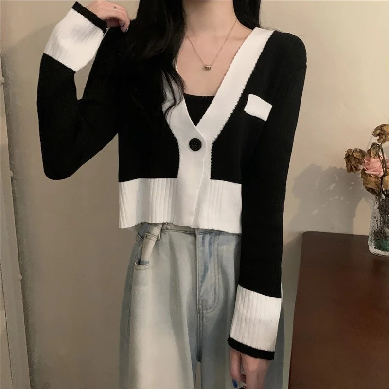 Retro Contrast Color Knitted Cardigan Sweater Mori Style Coat Short Top with High-waisted Trousers Autumn Clothes 2021new Rac |