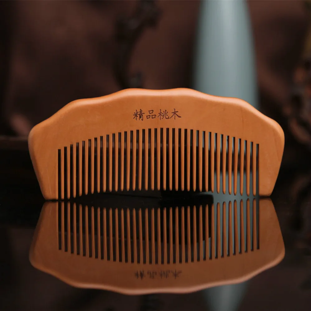 

1pcs Anti-static Comb Natural Peach Solid Wood Comb Engraved Peach Wood Healthy Massage Hair Care Tool Beauty Accessories