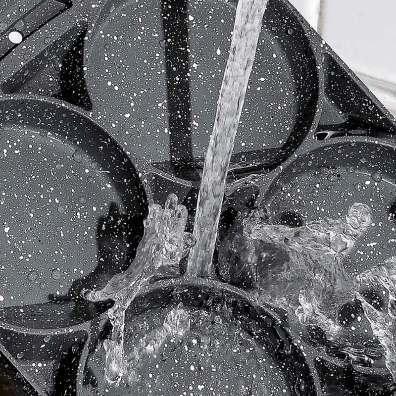 

4 Holes Fried Egg Frying Pot Omelet Pan Non-stick Pancake Steak Omelette Kitchen Cooking Breakfast Maker