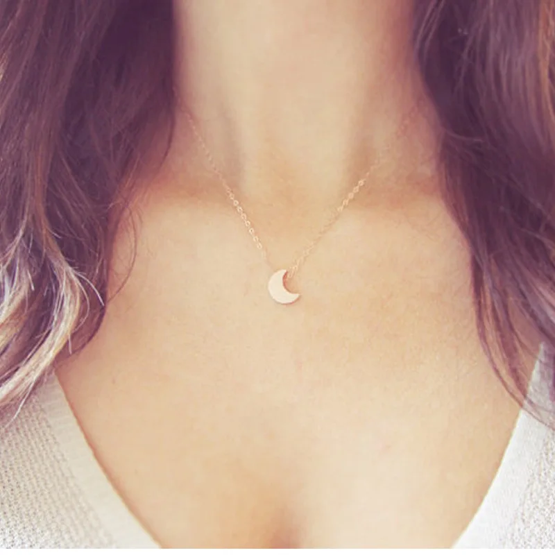

Trendy Exquisite Moon Crescent Necklace Pendant Gold Silver Handmade Clavicle Chain Necklaces for Women Fashion Neck Jewelry