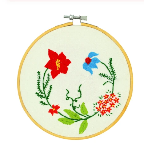 

8cm Embroidery Hoop Ring Wooden Handy Cross Stitch Machine Bamboo Frame Embroidery Hoop Round Needlecraft Sewing Tools