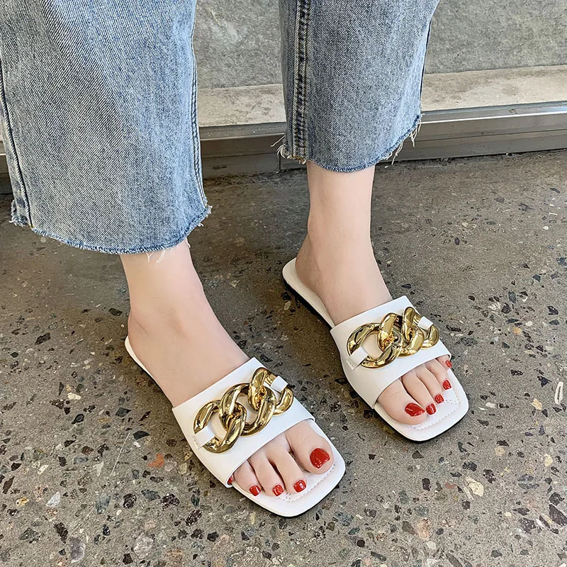 

Women Slippers Fashion Open Toe Sandals Metal Chain Decoration Flats Casual Slides Ladies Low Heel Slippers Big Size 42 43