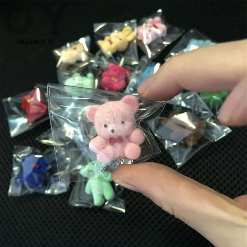 20PCCute оптовая продажа мини Флокирование кукла мелких животных стекаются медведь