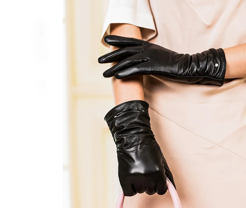 High Quality Fashion Women Gloves Genuine Leather Gloves Short Design Touch Screen Female Autumn Winter Warm Gloves Mittens