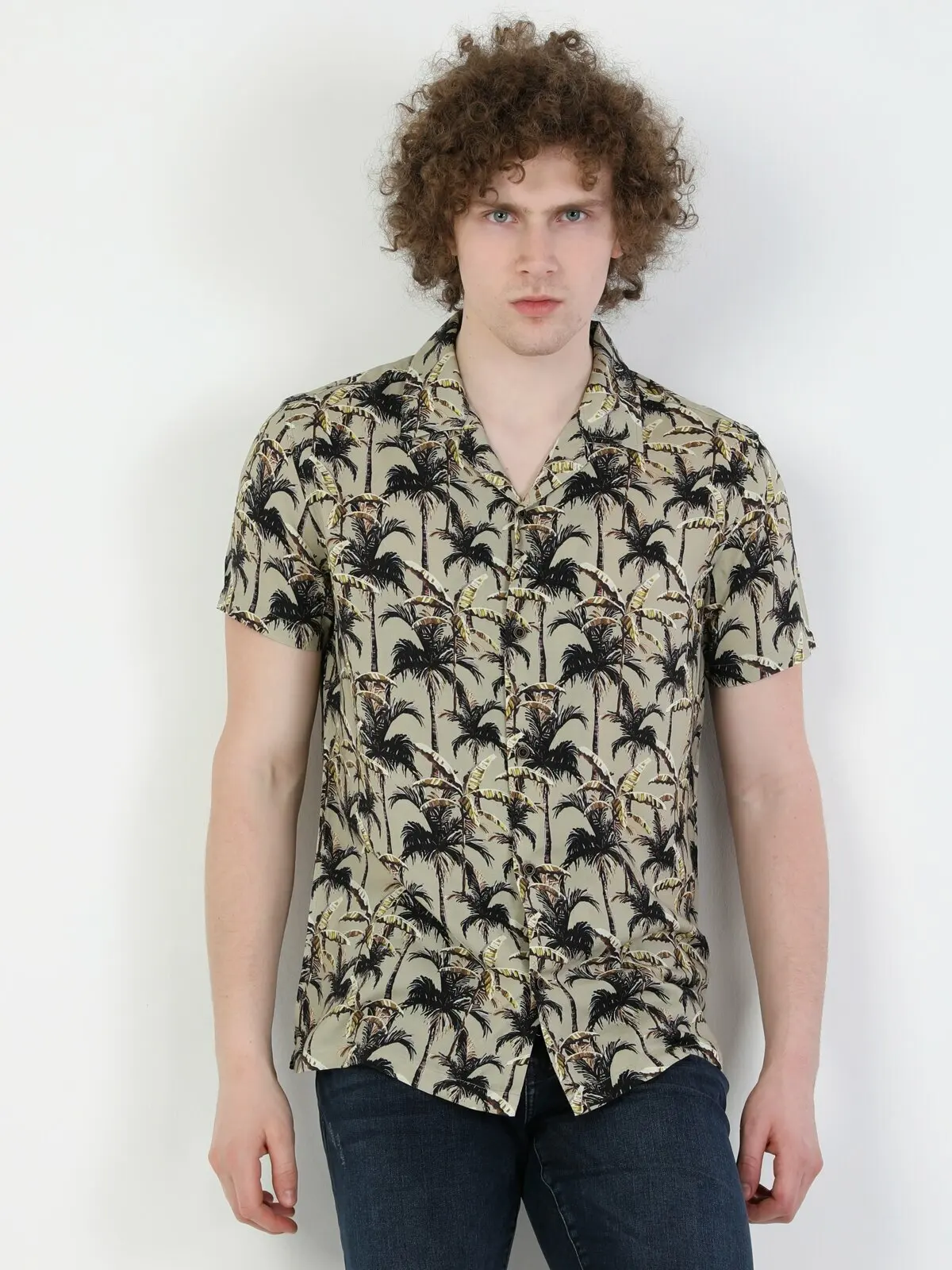 

Men's Short Sleeve Shirt