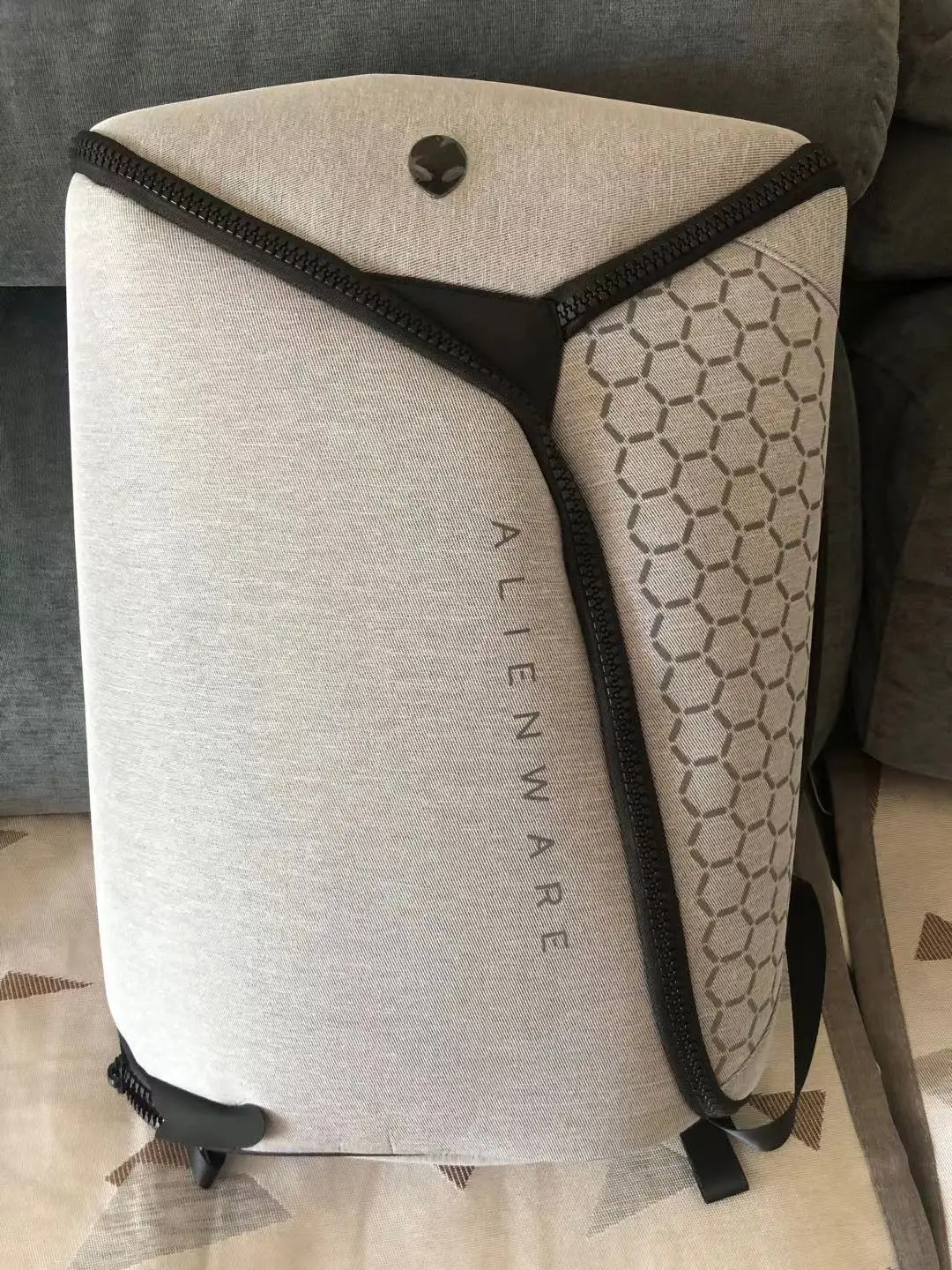 

New White Original Backpack for Alienware M15 R6 X15 R1 R4 15.6 inch Laptop Bag for Area-51M M17 R4 X17 R1 17.3 inch