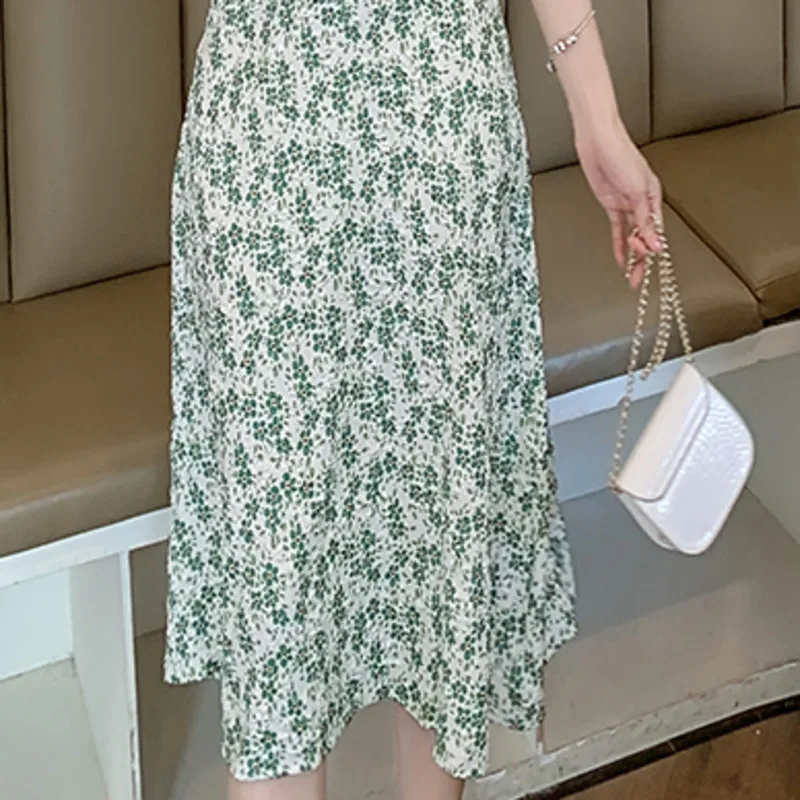 

Elegant Vintage Dresses For Women 2021 Summer Korean Fashion Casual Dress Female Print Floral Patchwork V-neck Vestidos De Mujer