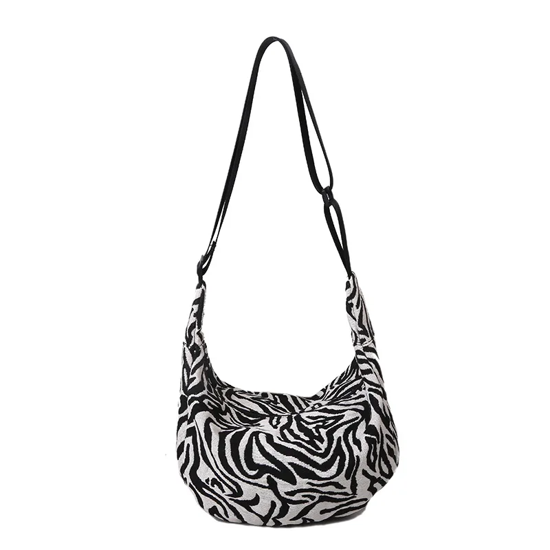 

Net red large-capacity bag women's 2020 autumn and winter new fashion casual Joker simple shoulder armpit bag
