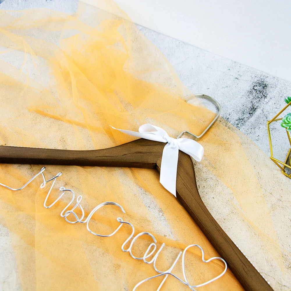 Персонализированные Выгравированные свадебное платье вешалка подарок для