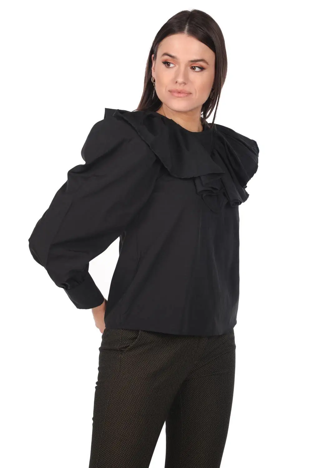 

Volanl Siyah Kadn Bluz