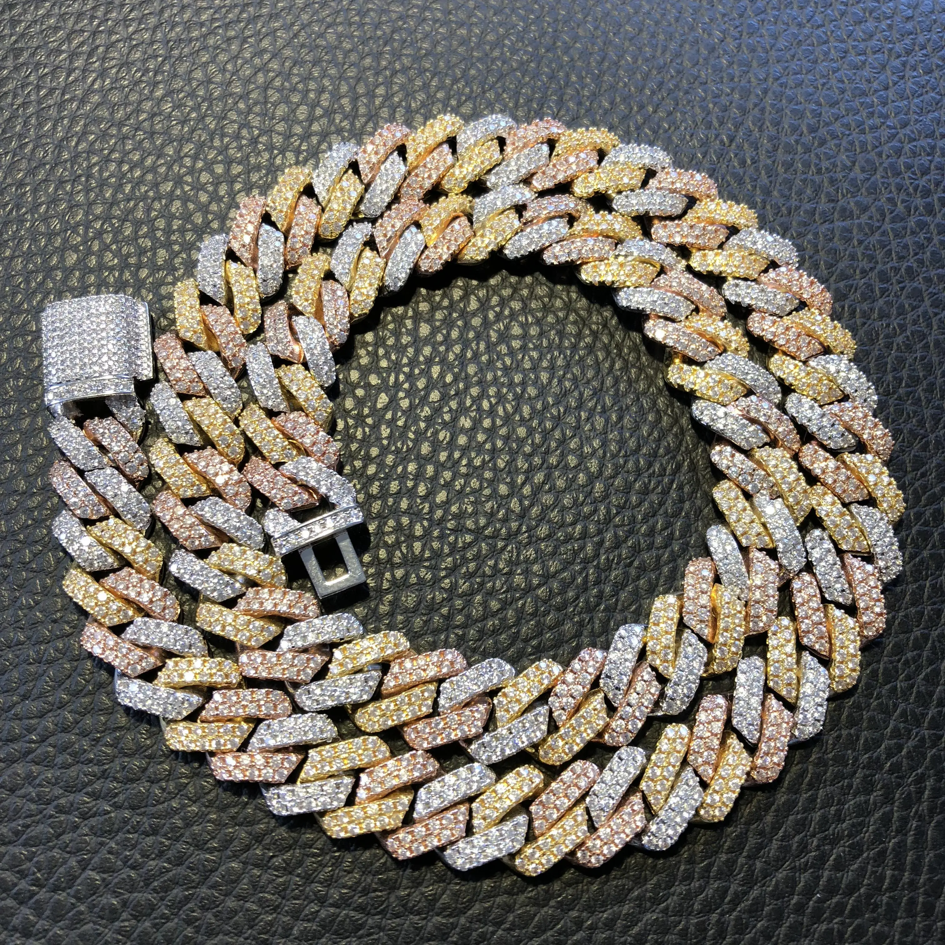 Трехцветный кубинский чокер на цепочке с зубцами (12 мм) цвета