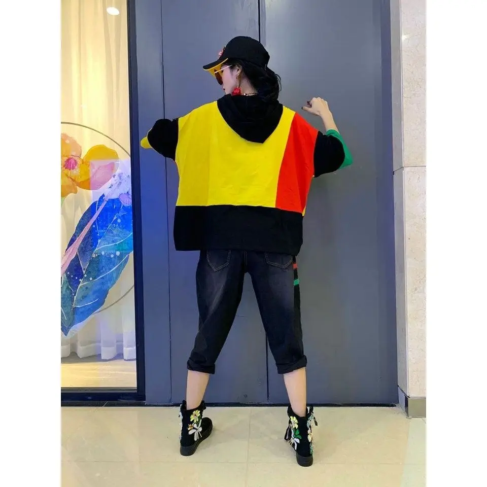 

2021 Summer New Fashion Brand Goods Large Version Colorful Suit Sequin Stitching Short Sleeve Loose Personality Sports Suit