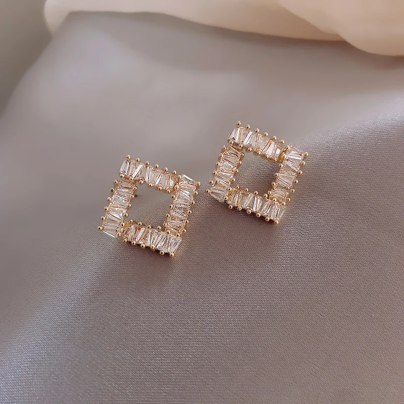 Женские медные инкрустированные серьги из циркона простые маленькие квадратные