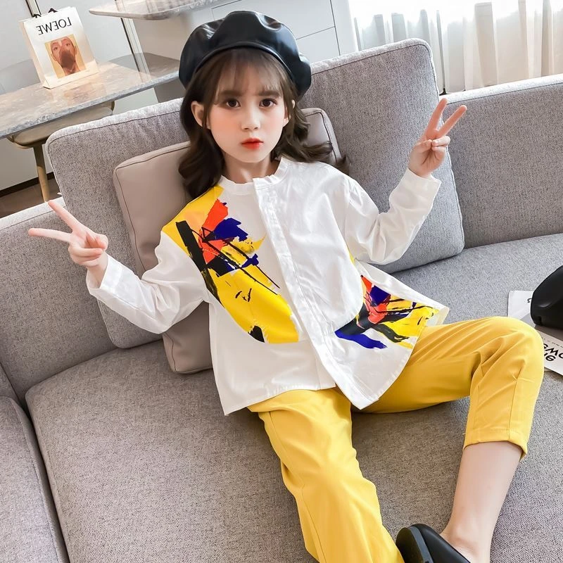 Детский спортивный костюм из двух предметов для девочек белая футболка на весну