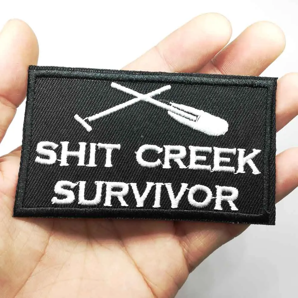 Пэтчи Creek Survivor Punk Letters Words Iron On Embroidered Clothes для одежды в оптовой продаже.