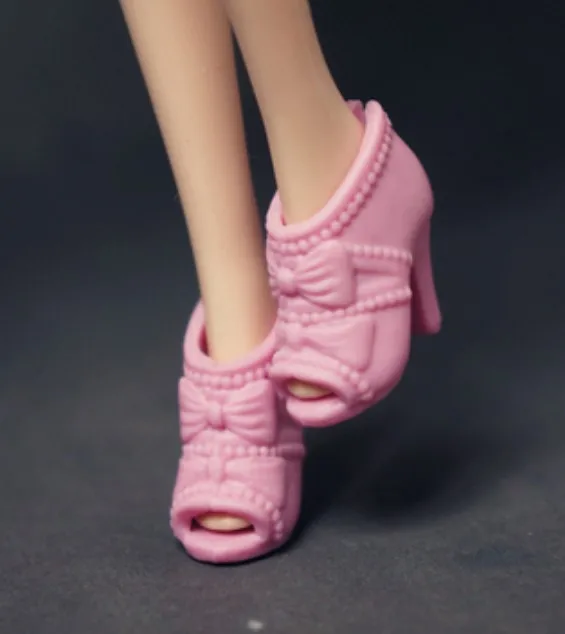 Аксессуары для кукольной обуви для кукол BB 1:6 A107 - Цвет: 18 a pair of shoes
