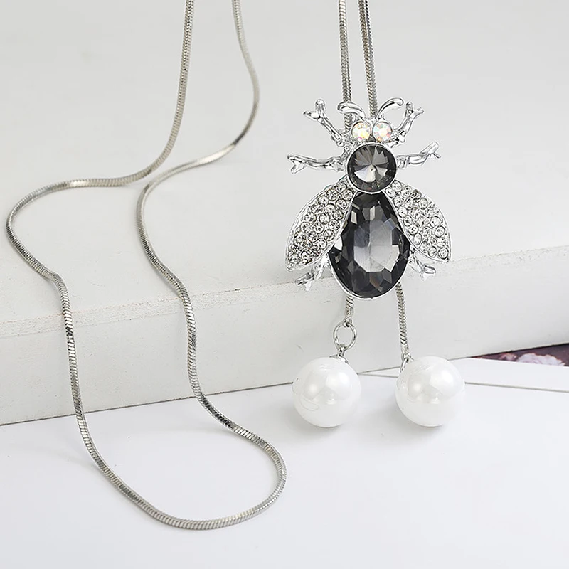 

Light Grey/Clear Crystal Scarab Animal Pendant Necklace For Women Fashion Dress Sweater Shopping Party Accessories