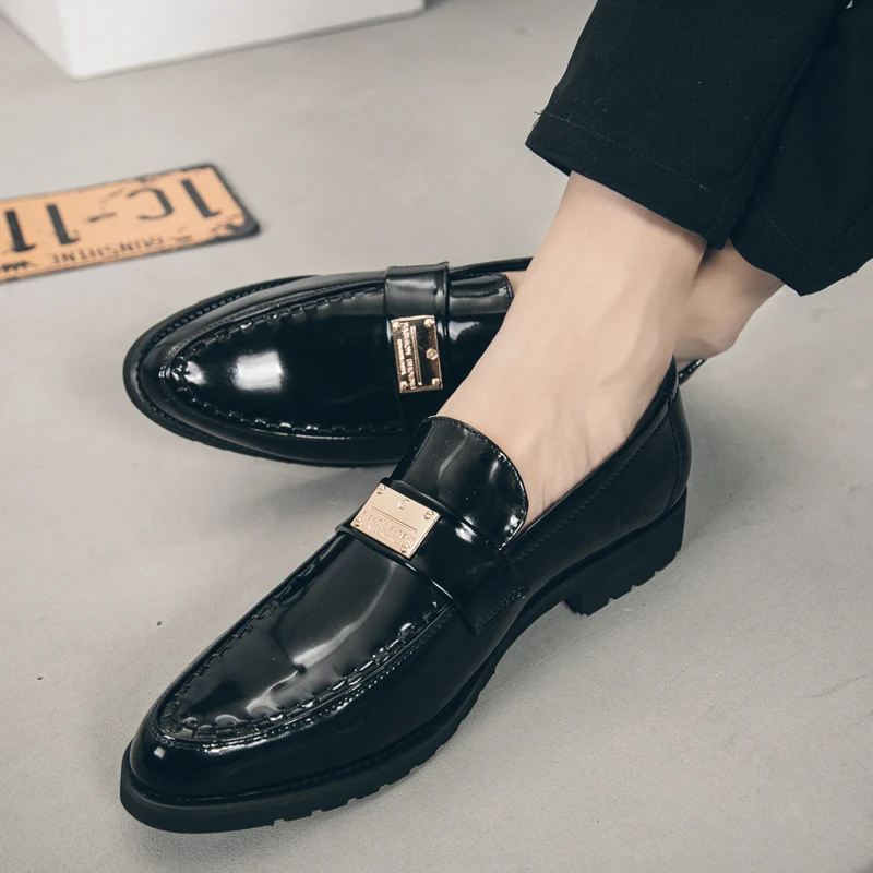Мужские модные модельные деловые кожаные туфли Однотонные Удобные Мокасины с