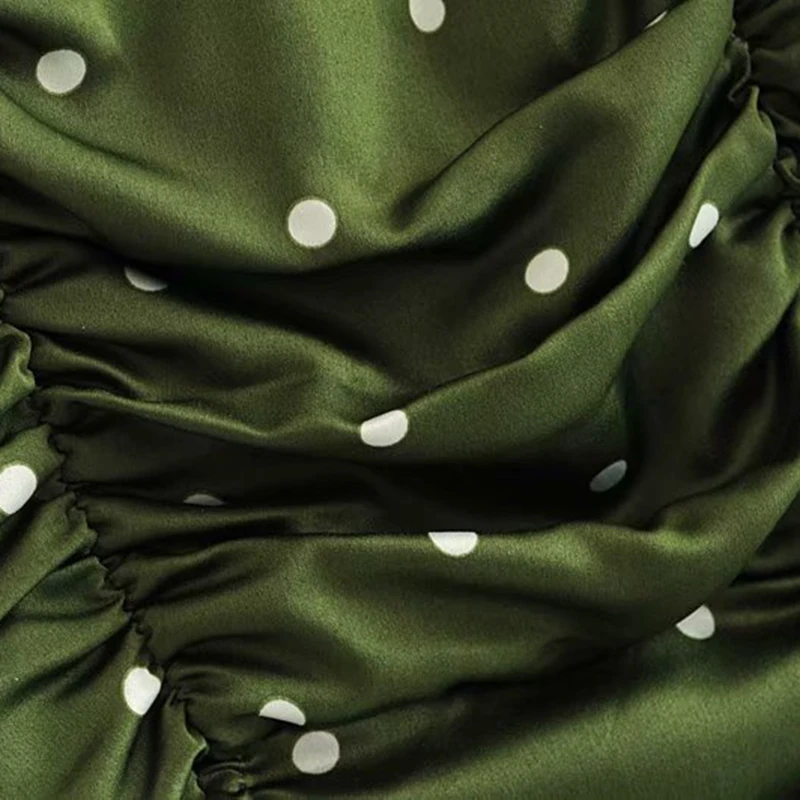 Платье в горошек с длинным рукавом и рюшами | Женская одежда