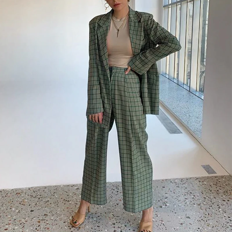 

2021 New Elegant Plaid Two-pieces Women Blazer Casual Streetwear Suits Female Blazer Set Chic Office Ladies Women Coat Suit